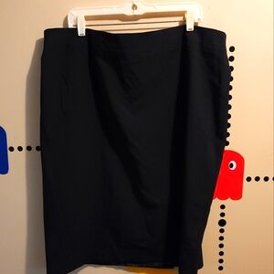 Elegant Black Women's Skirt 22W